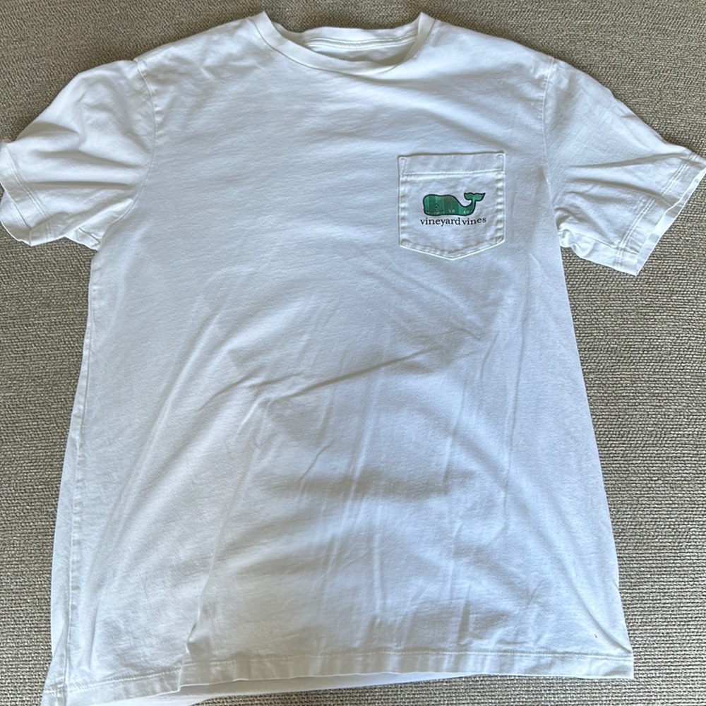 White vineyard, vines T-shirt with football whale.